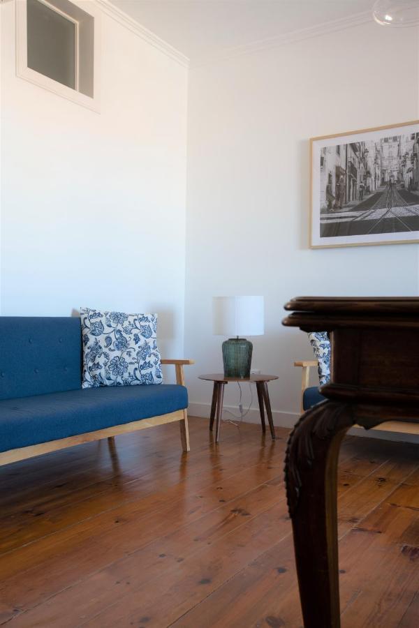 White & Blue Vintage Home In Graca Lizbona Zewnętrze zdjęcie
